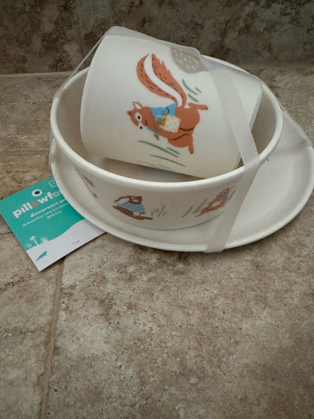 Kids Pillowfort dinnerware 3 piece set Bowl/plate/Cup Set animal theme